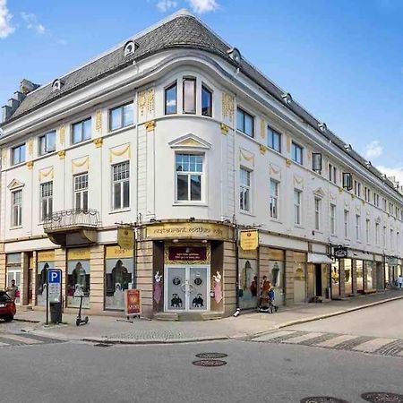 Moderne Leilighet Midt I Sentrum Av 프레드릭스타드 외부 사진